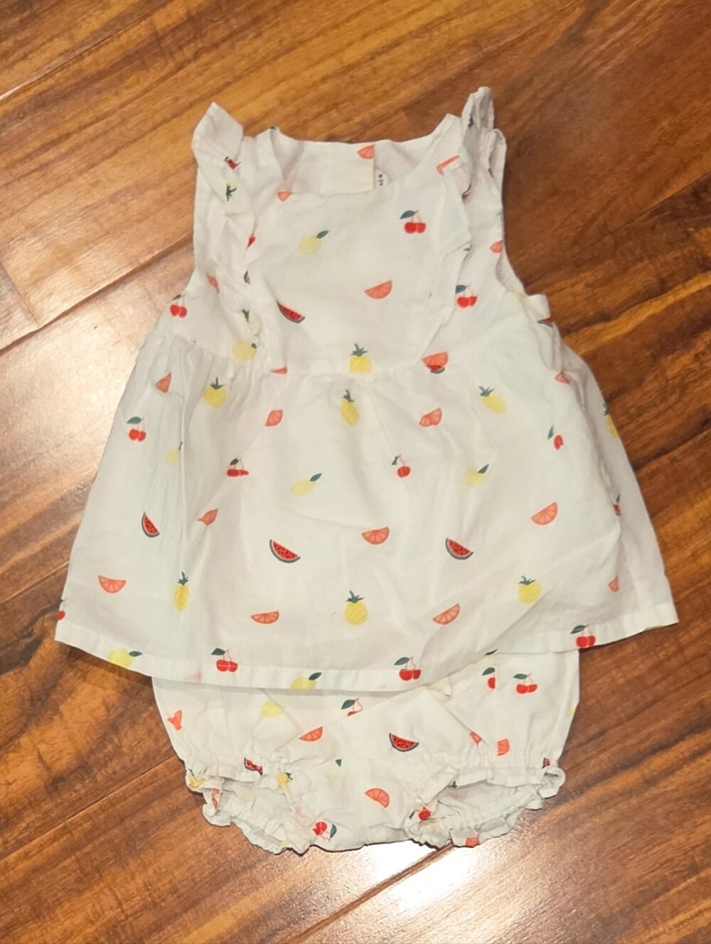 Janie and Jack EUC 18-24 months fruit print 2-piece set